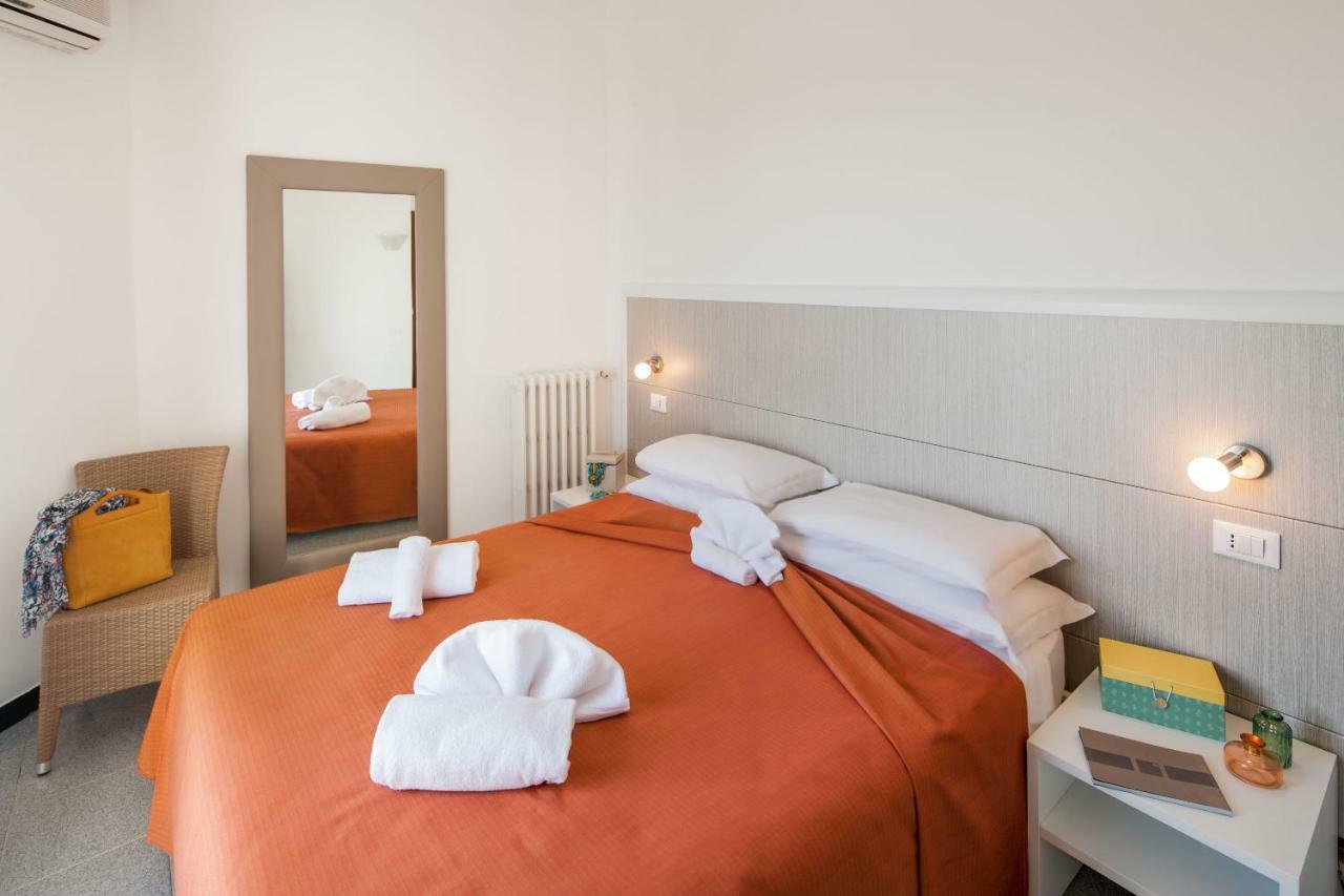 Hotel Villa Teresa Loano Eksteriør bilde