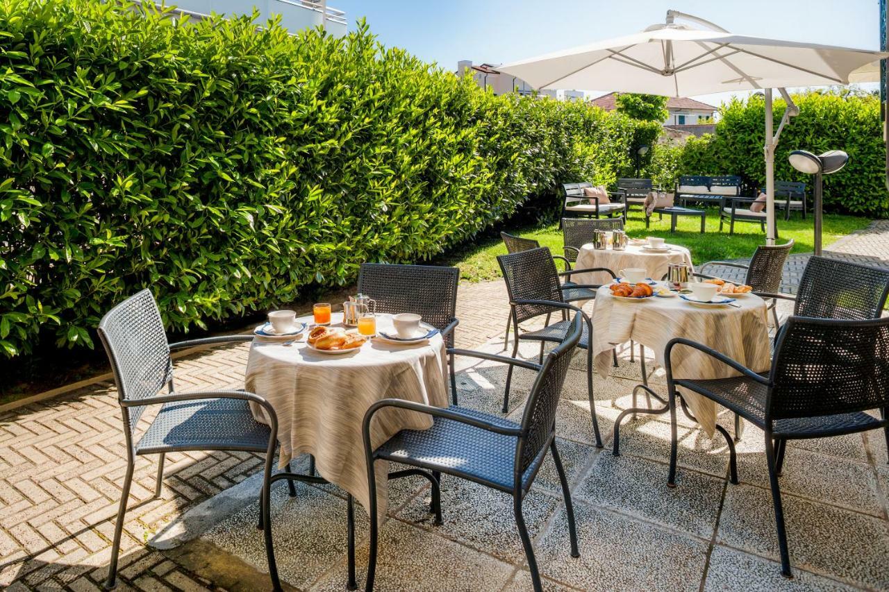 Hotel Villa Teresa Loano Eksteriør bilde